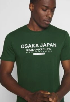 Pier One OSAKA TEE - T-Shirt Print - Green -Pier One Store 1020131a5f7a4e86b543150e8a18156a