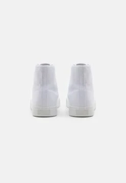 Pier One UNISEX - Sneaker High - White 10 Pier One UNISEX - Sneaker High - White -Pier One Store 2d176348cbbb4c639d496ec4ebd6e79c
