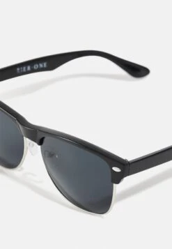 Pier One Sonnenbrille - Black -Pier One Store 4c30e81c439b4653a1a081ba30f5b929