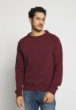 Pier One 2 PACK - Sweatshirt - Dark Blue/bordeaux 10 Pier One 2 PACK - Sweatshirt - Dark Blue/bordeaux -Pier One Store 510407879ee34a6abd753a7b8d709b1b