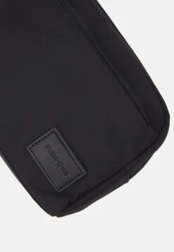 Pier One UNISEX - Kosmetiktasche - Black 11 Pier One UNISEX - Kosmetiktasche - Black -Pier One Store 5ecd591da0554c28a37b88635d752b7a