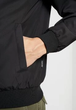 Pier One Bomberjacke - Black 13 Pier One Bomberjacke - Black -Pier One Store 785de7e873654e248854c6583672cfa7