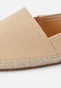 Pier One RENA ESPADRILLE UNISEX - Espadrille - Beige 13 Pier One RENA ESPADRILLE UNISEX - Espadrille - Beige -Pier One Store 7bf9f79cf7ad4df8a90b17f86d74fca8