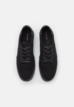 Pier One UNISEX - Sneaker Low - Black 11 Pier One UNISEX - Sneaker Low - Black -Pier One Store 8411ae645ddd4303a640de4c44cb9dad