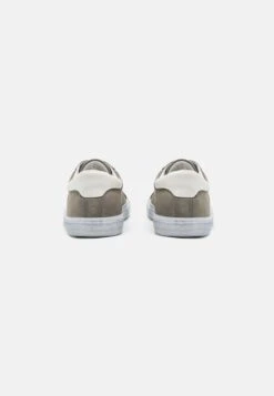 Pier One Sneaker Low - Grey 10 Pier One Sneaker Low - Grey -Pier One Store 8dce156f603c4f1e949ccd2231979907