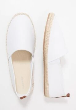 Pier One RENA ESPADRILLE UNISEX - Espadrille - White -Pier One Store ab5cbd7acee24999906ebe55251ad5ea