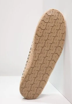 Pier One Espadrille - Grey 12 Pier One Espadrille - Grey -Pier One Store bd07e57455dd4f73a673b9ee028740f1