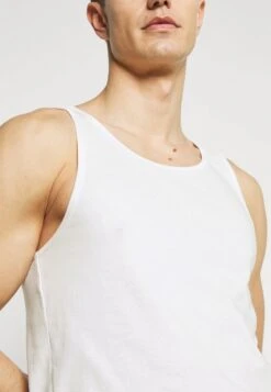 Pier One 3 PACK - Unterhemd/-shirt - Dark Blue/bordeaux/off-white -Pier One Store c32f9d44cb1a471bbb0689af118d570f