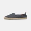 Pier One UNISEX - Espadrille - Dark Grey 1 Pier One UNISEX - Espadrille - Dark Grey -Pier One Store c4a369234c074ed3bb06797d796df8f5