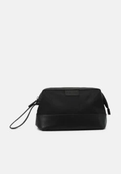 Pier One Kosmetiktasche - 802 - Black 12 Pier One Kosmetiktasche - 802 - Black -Pier One Store cd260d4e40ee4dc38ee533db4dc63900 1