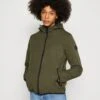Pier One Regenjacke / Wasserabweisende Jacke - Olive -Pier One Store fe480f914e9c4189ab8273cc70688356